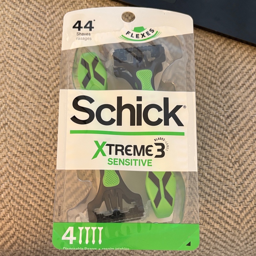 Schick Xtreme3 Sensitive Razors